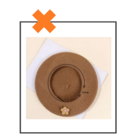 Kinder baret camel met bloemen